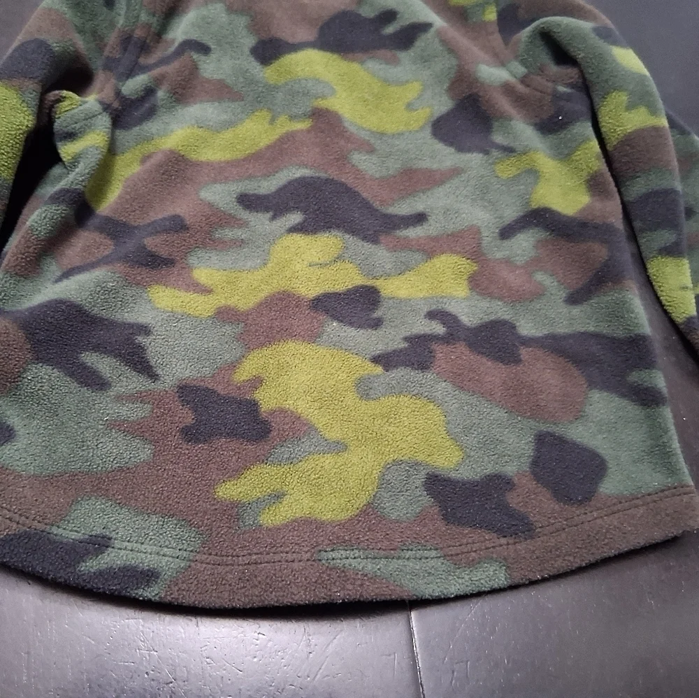 Old Navy Toddler's Camo Jacket. Size 18-24 Mo.